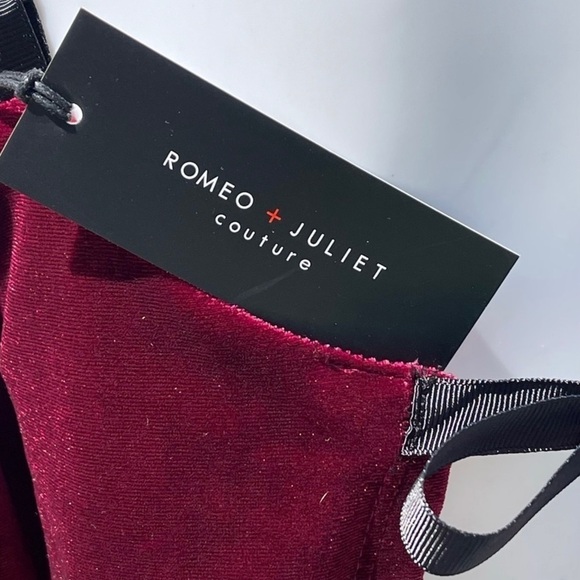 NWT ROMEO & Juliet Couture Burgundy Velvet Open Tie Back Cold Shoulder Top - Picture 12 of 12